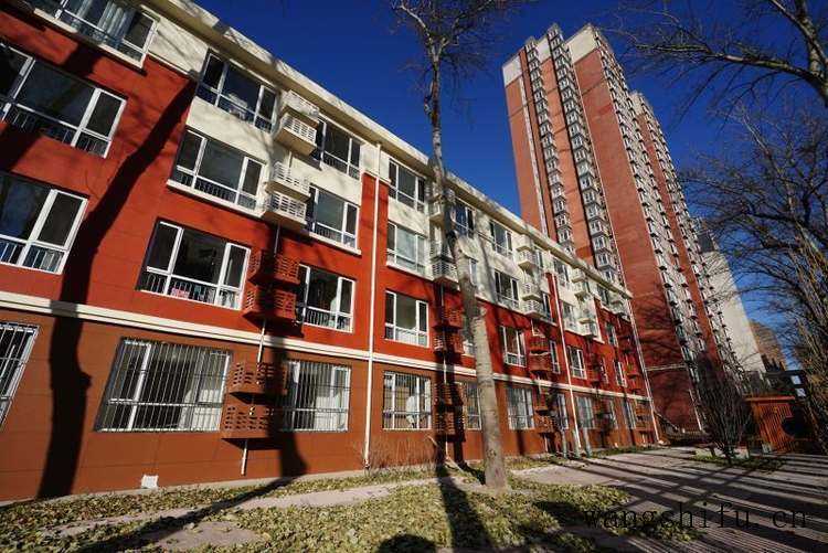 朝阳40年老楼“穿外套”加固还增加了户内面积，能推广吗？ 旧房翻新 第1张 朝阳40年老楼“穿外套”加固还增加了户内面积，能推广吗？ 旧房翻新 粉刷匠第1张