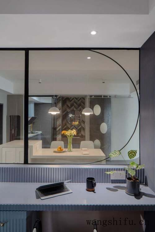 厨房隔断（厨房隔断玻璃门效果图）