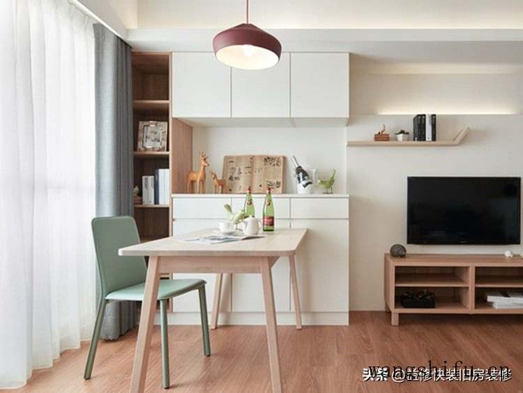 老房子木地板太旧，不要再白白浪费钱换新了，翻新后效果一样好 旧房翻新 第2张 老房子木地板太旧，不要再白白浪费钱换新了，翻新后效果一样好 旧房翻新 粉刷匠第2张