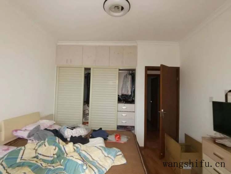 壁布的基层是石膏板吗? 壁布的基层是石膏板吗?