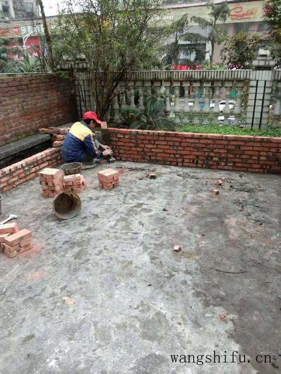 墙上涂料怎么刷？