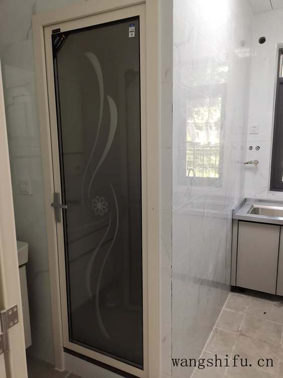 自己动手贴壁纸误区多,这些施工问题你都清楚吗? 自己动手贴壁纸误区多,这些施工问题你都清楚吗?