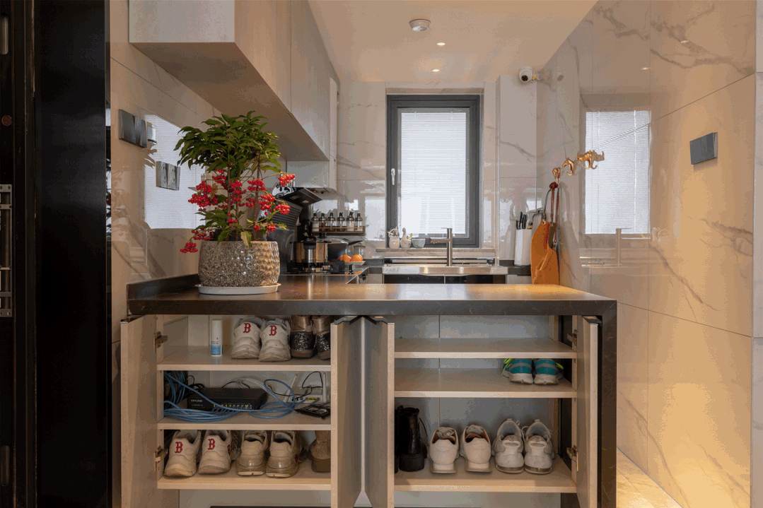 50m㎡老房翻新，隐形收纳达到90㎡装修效果-极家精装优选案例 旧房翻新 第4张 50m㎡老房翻新，隐形收纳达到90㎡装修效果-极家精装优选案例 旧房翻新 粉刷匠第4张