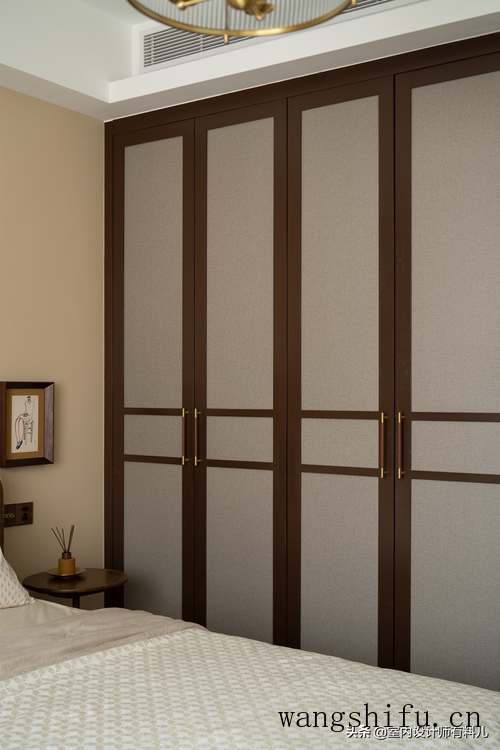 男的单身戒指戴哪个手指？男的单身戒指戴哪个手指好？