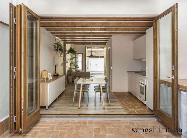 折叠竹床（折叠竹床好还是铁床好）