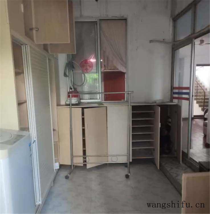 她买下城中村60㎡老破小，用拱门元素进行改造，装修前后天差地别 旧房翻新 第3张 她买下城中村60㎡老破小，用拱门元素进行改造，装修前后天差地别 旧房翻新 粉刷匠第3张