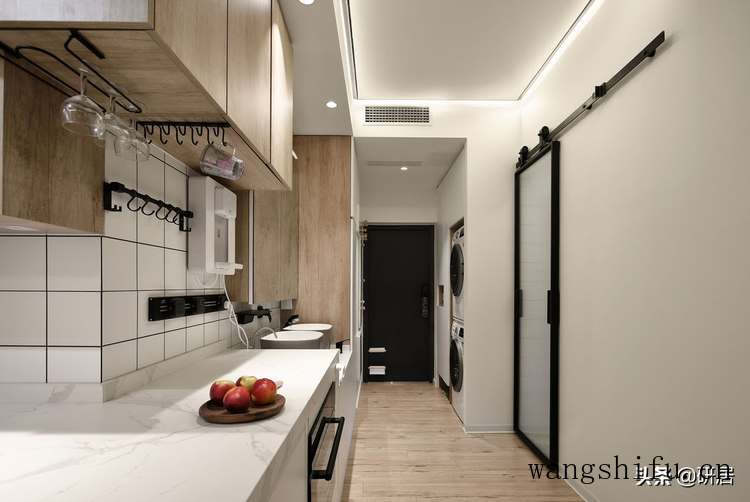 ​60㎡的老破小，住着三代人，挤出3间卧室，还有大衣帽间和书房 旧房翻新 第5张 ​60㎡的老破小，住着三代人，挤出3间卧室，还有大衣帽间和书房 旧房翻新 粉刷匠第5张