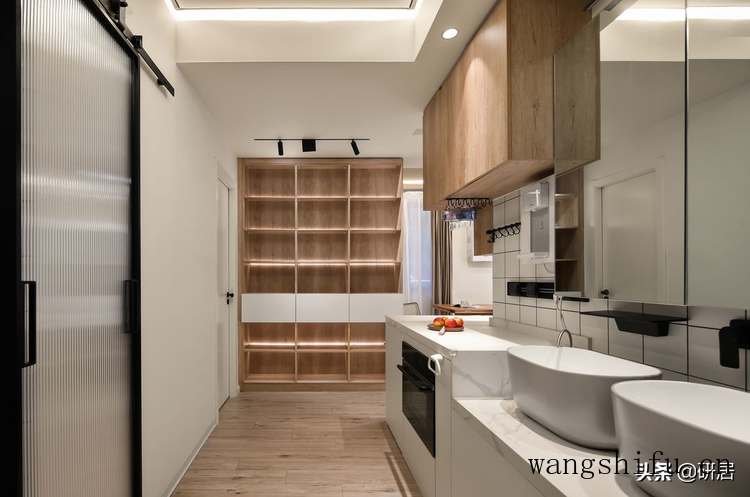 ​60㎡的老破小，住着三代人，挤出3间卧室，还有大衣帽间和书房 旧房翻新 第6张 ​60㎡的老破小，住着三代人，挤出3间卧室，还有大衣帽间和书房 旧房翻新 粉刷匠第6张