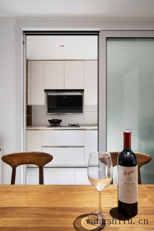 哪个牌子定制的家具好（哪个牌子定制的家具好一点）