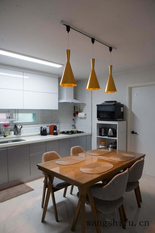 没钱买房，将爸妈的一套50㎡老房要来，6万改造明年结婚能用上 旧房翻新 第5张 没钱买房，将爸妈的一套50㎡老房要来，6万改造明年结婚能用上 旧房翻新 粉刷匠第5张