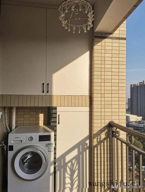 90平经典三房户型，全屋整装灰色调，极简耐看又雅致，分享一下 旧房翻新 第14张 90平经典三房户型，全屋整装灰色调，极简耐看又雅致，分享一下 旧房翻新 粉刷匠第14张