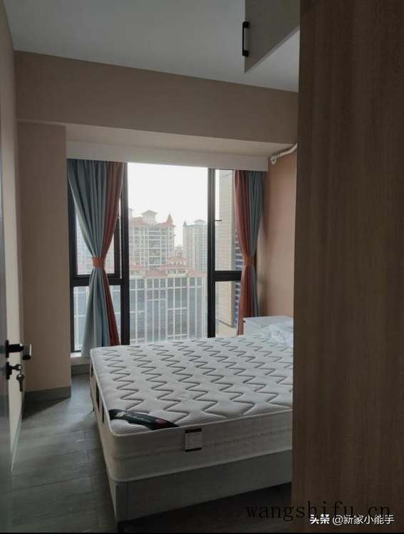 90平经典三房户型，全屋整装灰色调，极简耐看又雅致，分享一下 旧房翻新 第18张 90平经典三房户型，全屋整装灰色调，极简耐看又雅致，分享一下 旧房翻新 粉刷匠第18张