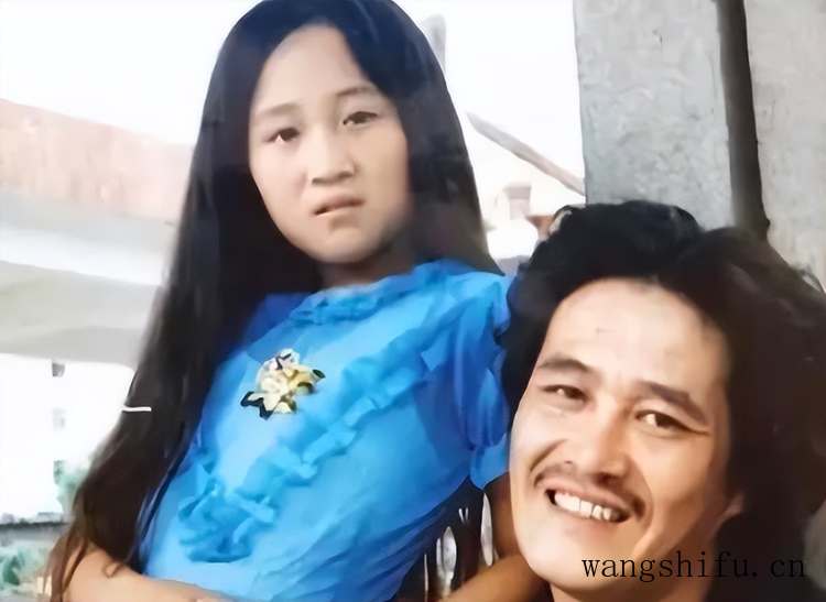 奢侈！赵本山女儿装修婚房：衣帽间花了1000万，电竞室花了500万 旧房翻新 第2张 奢侈！赵本山女儿装修婚房：衣帽间花了1000万，电竞室花了500万 旧房翻新 粉刷匠第2张