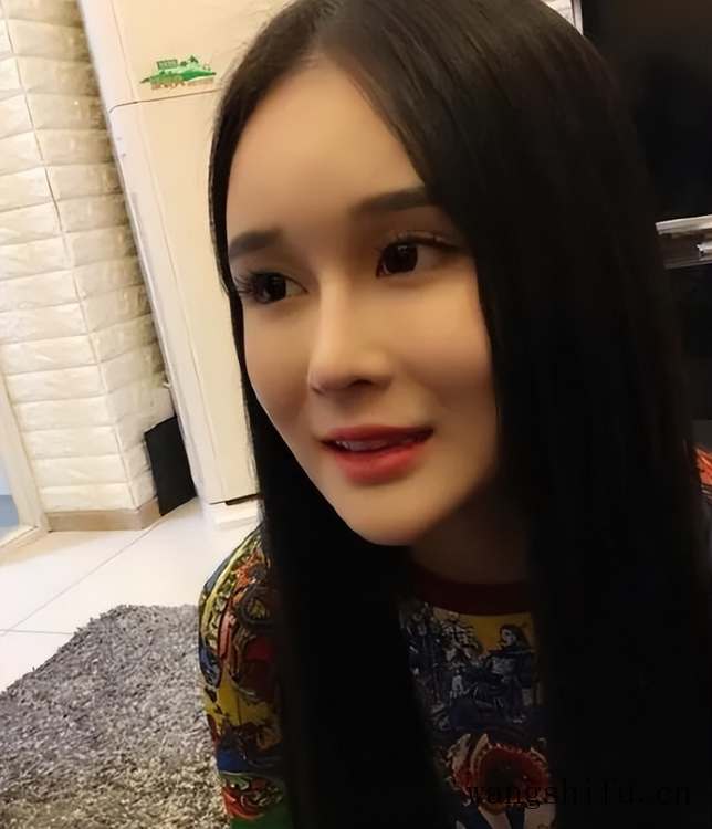 奢侈！赵本山女儿装修婚房：衣帽间花了1000万，电竞室花了500万 旧房翻新 第6张 奢侈！赵本山女儿装修婚房：衣帽间花了1000万，电竞室花了500万 旧房翻新 粉刷匠第6张