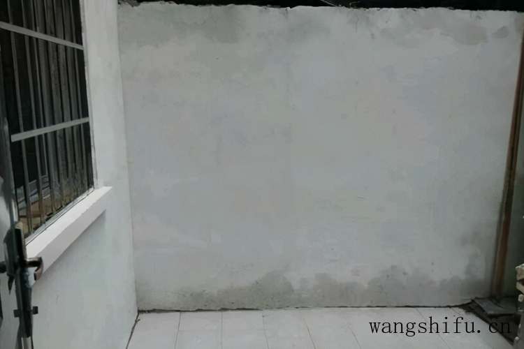 家住老小区低楼层湿度大影响生活，看完以下方式就能轻松解决 旧房翻新 第1张 家住老小区低楼层湿度大影响生活，看完以下方式就能轻松解决 旧房翻新 粉刷匠第1张