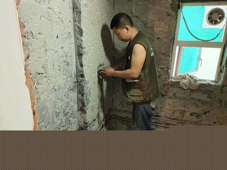 老房翻新价格大概是多少，60平二手房装修改造3万元够吗？ 旧房翻新 第1张 老房翻新价格大概是多少，60平二手房装修改造3万元够吗？ 旧房翻新 粉刷匠第1张