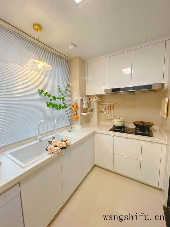 lg是哪个国家的（lg是哪个国家的牌子）