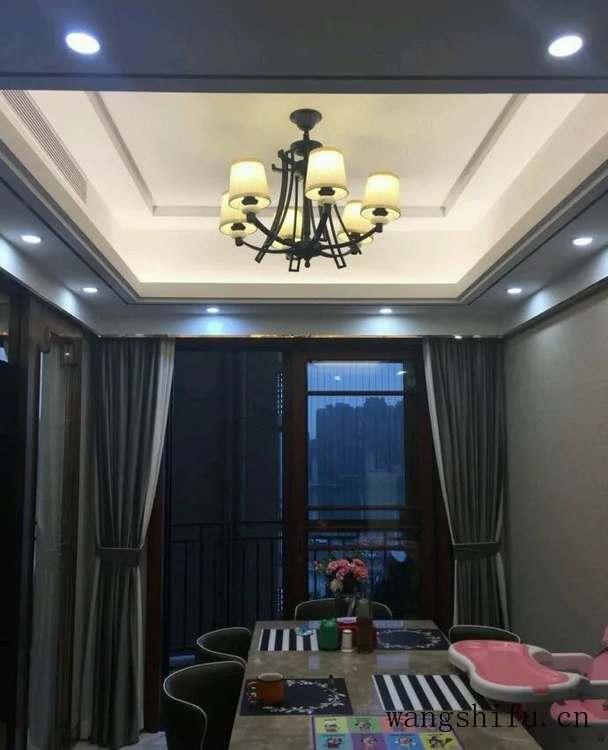 朋友这套140平新房，这效果说装修带家具家电60万，你们信吗？（140平装修加家具家电多少钱）