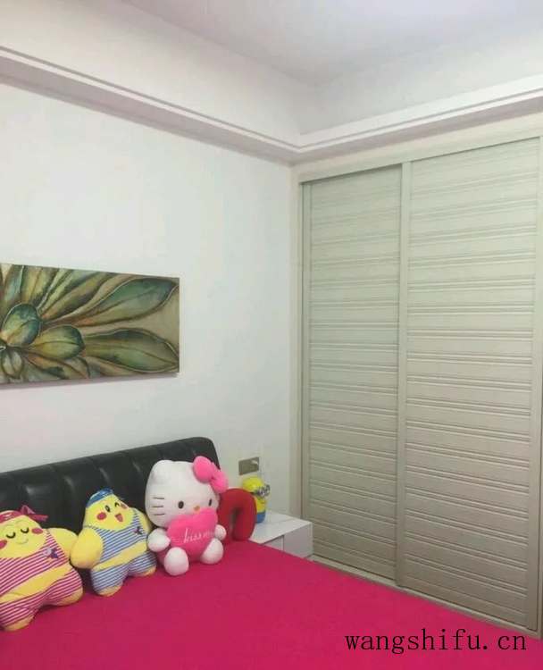 朋友这套140平新房，这效果说装修带家具家电60万，你们信吗？（140平装修加家具家电多少钱）