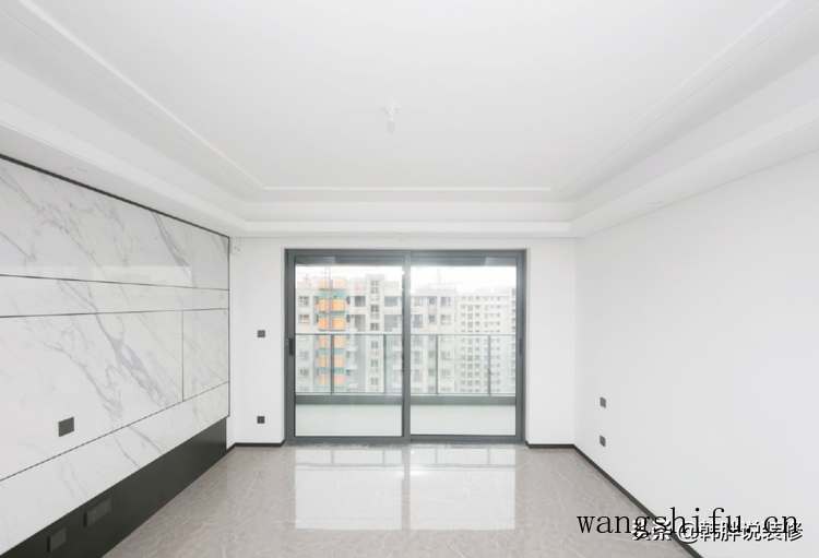 140㎡坚持穷装，光秃秃的大白墙，不做任何收纳，省钱到了极致