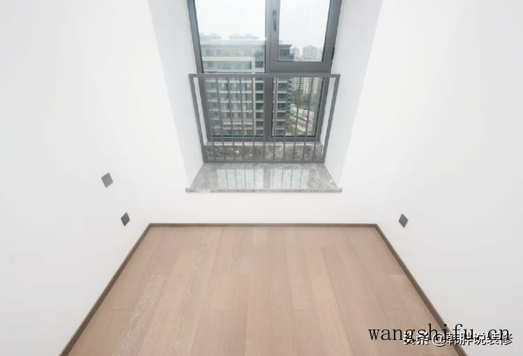 140㎡坚持穷装，光秃秃的大白墙，不做任何收纳，省钱到了极致