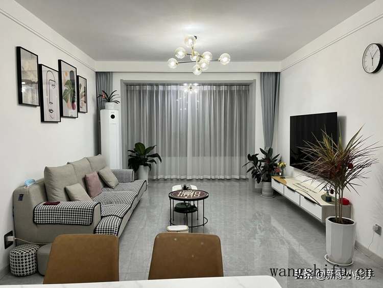 她家花19万装修95平小三房，不做电视墙，把阳台打通效果非常满意 旧房翻新 第3张 她家花19万装修95平小三房，不做电视墙，把阳台打通效果非常满意 旧房翻新 粉刷匠第3张