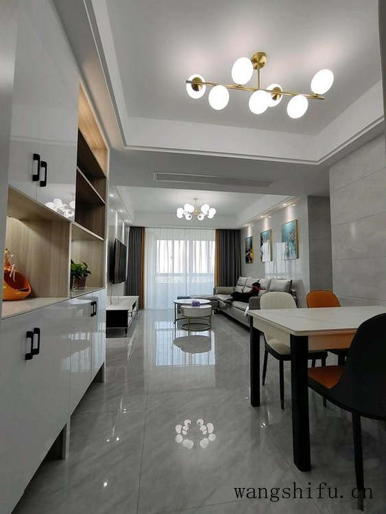 88平，硬装和软装总共花18万，有点超预算了，全屋瓷砖上墙了（88平米装修10万够吗）