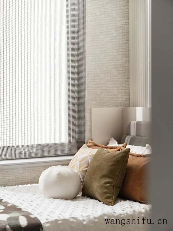 70㎡现代轻奢，时尚华丽的设计，低调温馨好高级 旧房翻新 第17张 70㎡现代轻奢，时尚华丽的设计，低调温馨好高级 旧房翻新 粉刷匠第17张