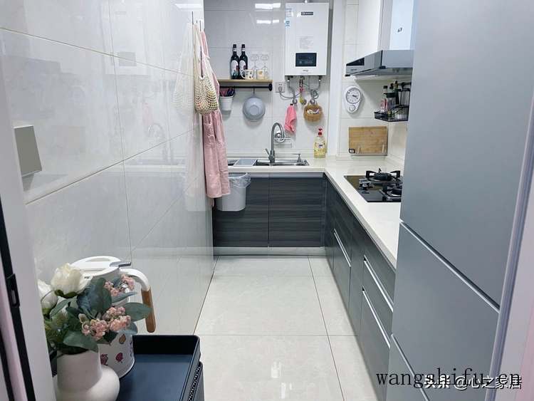 70㎡简约家装风格，小而温馨简而时尚，小客厅大阳台打造多样生活 旧房翻新 第7张 70㎡简约家装风格，小而温馨简而时尚，小客厅大阳台打造多样生活 旧房翻新 粉刷匠第7张