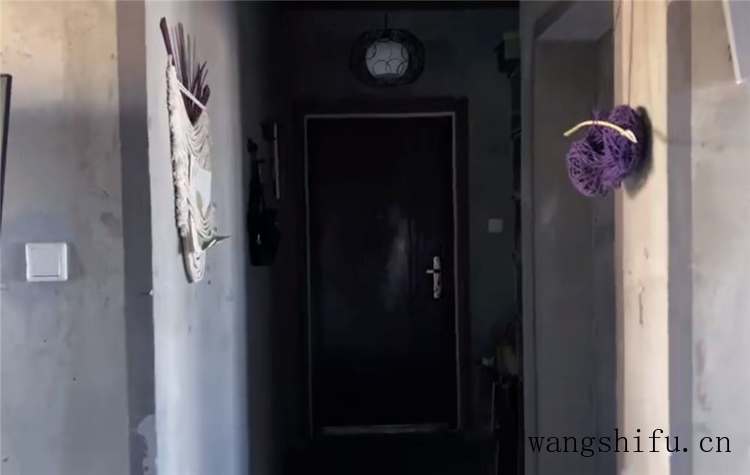 一位姑娘晒出独居的家，毛坯房不装修直接住，网友：也是服了 旧房翻新 第2张 一位姑娘晒出独居的家，毛坯房不装修直接住，网友：也是服了 旧房翻新 粉刷匠第2张