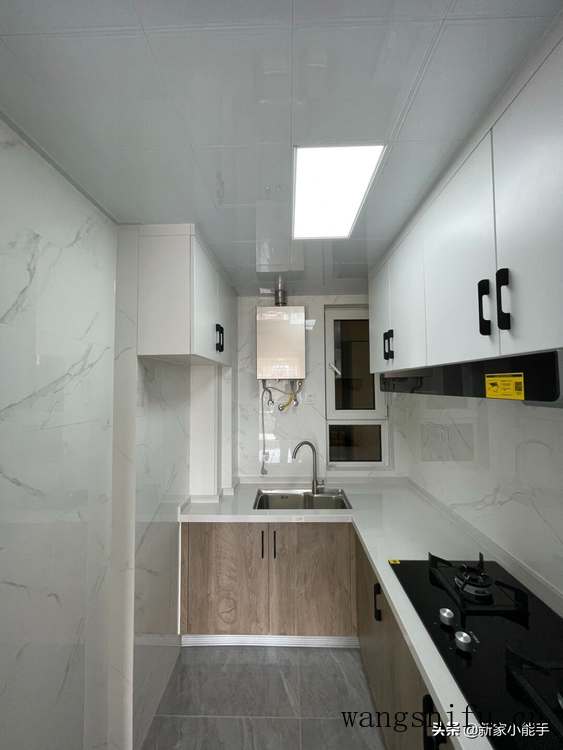 诗尼曼衣柜（诗尼曼衣柜是几线品牌）