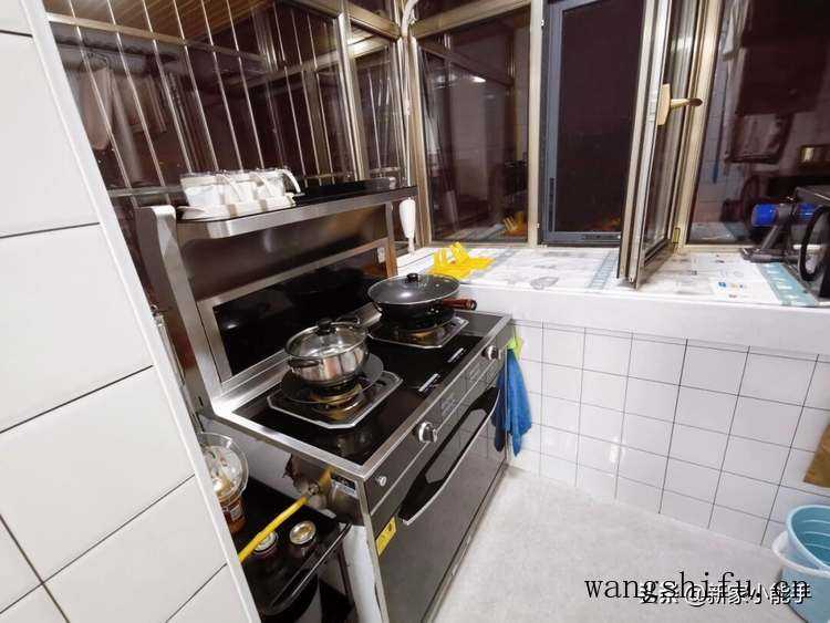 这是我见过最极简的装修,全屋大白墙,不做吊顶,一家三口很幸福 这是我见过最极简的装修,全屋大白墙,不做吊顶,一家三口很幸福