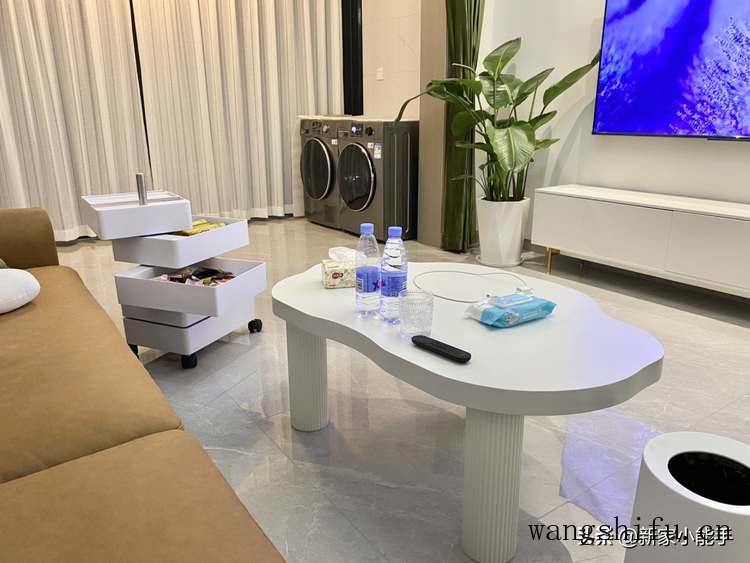 这是我见过最极简的装修,不做吊顶也不做电视墙,刷白墙也很好看 旧房翻新 第10张 这是我见过最极简的装修,不做吊顶也不做电视墙,刷白墙也很好看 旧房翻新 粉刷匠第10张 这是我见过最极简的装修,不做吊顶也不做电视墙,刷白墙也很好看 旧房翻新 第10张 这是我见过最极简的装修,不做吊顶也不做电视墙,刷白墙也很好看 旧房翻新 粉刷匠第10张