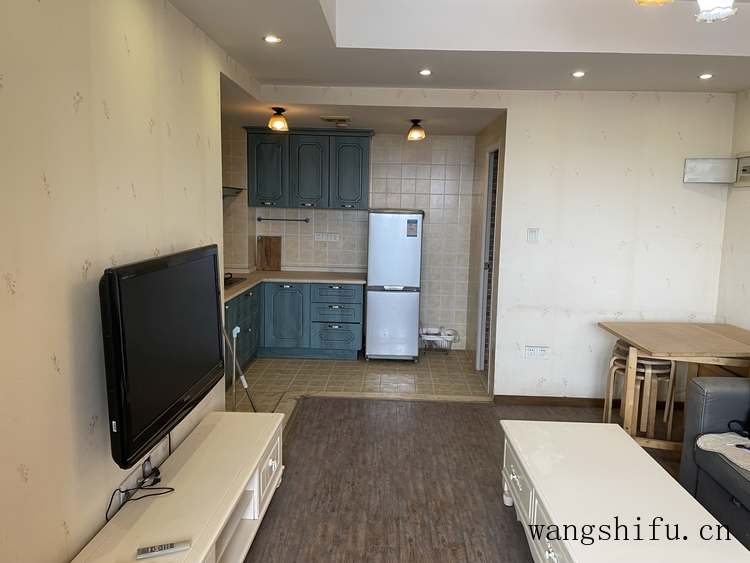 石材 实木哪个好（石材哪种好）