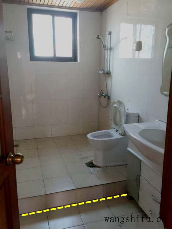 67㎡老房打算重装卫生间，设计师提醒：马桶区必须做局部地台才行 旧房翻新 第3张 67㎡老房打算重装卫生间，设计师提醒：马桶区必须做局部地台才行 旧房翻新 粉刷匠第3张