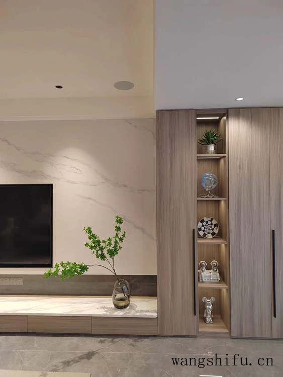 箭毒木（箭毒木是国家三级保护植物,其根系发达）