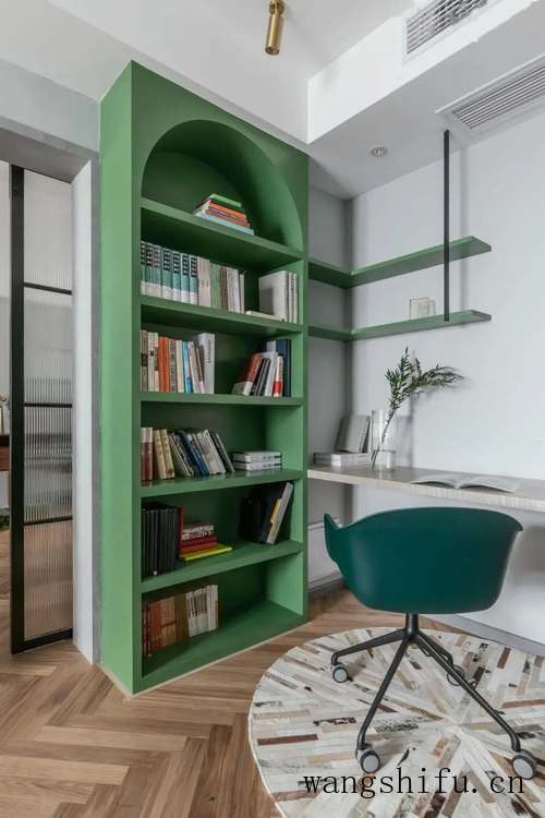 80㎡二房，花5W爆改成浪漫轻奢风的一居室，实用性更强，颜值更高（轻奢风格两室效果图）