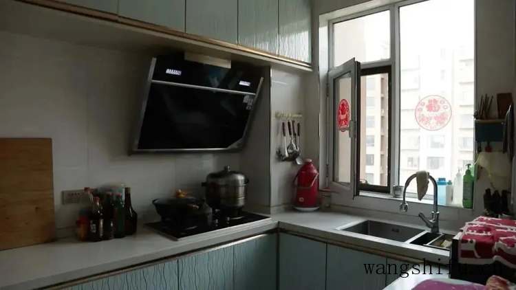 要如何刷乳胶漆才会长时间不起皮不裂缝呢 要如何刷乳胶漆才会长时间不起皮不裂缝呢