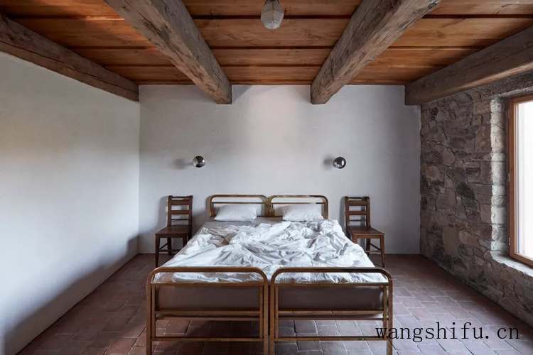 空调滴水投诉哪个部门（空调滴水投诉哪个部门处理）