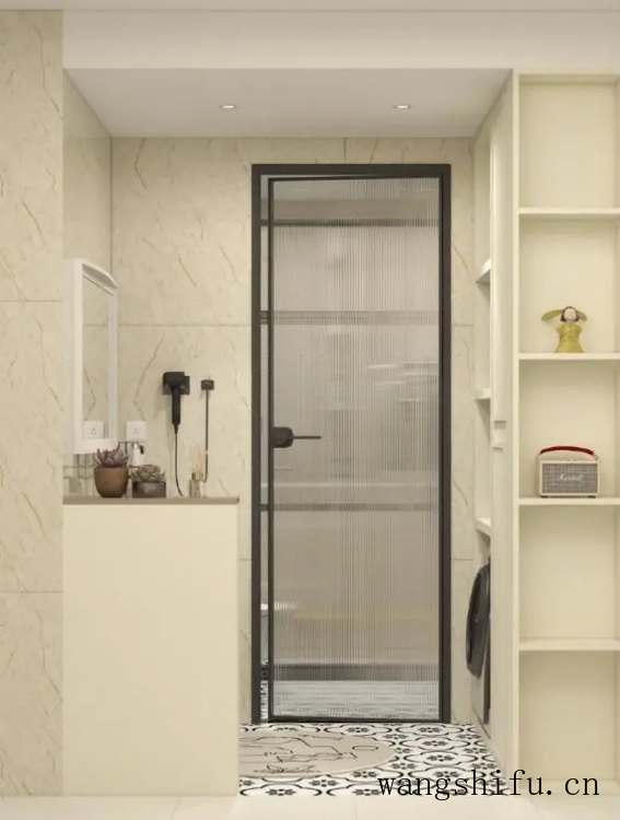 小卫生间注定憋屈？网友：我家才2㎡这么装真好用