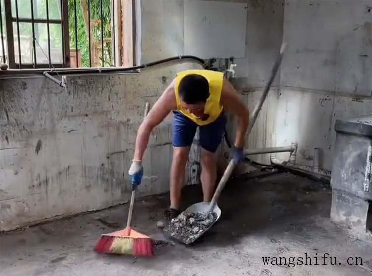 哪个牌子的拳击手套好（哪个牌子的拳击手套好用）