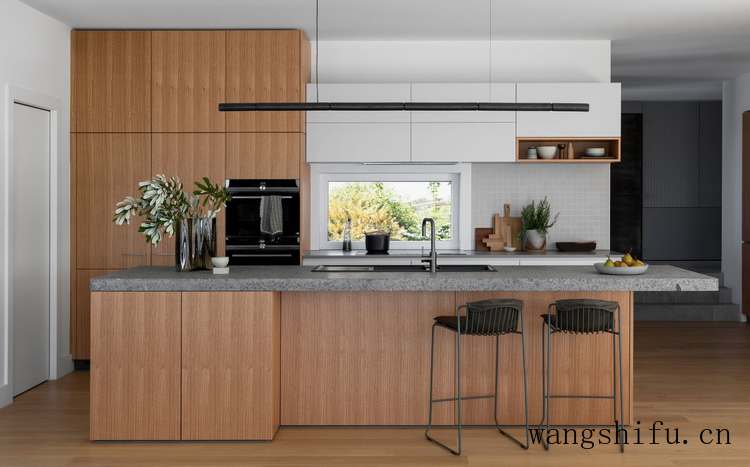 旧房翻新后，使房屋更大，功能更强大（旧房改造翻新带来的好处）