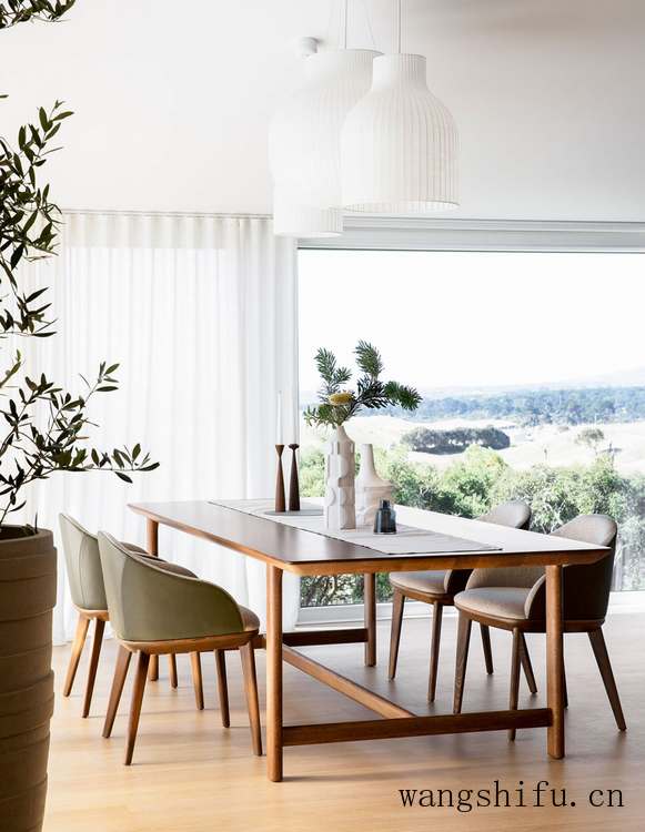 旧房翻新后，使房屋更大，功能更强大（旧房改造翻新带来的好处）