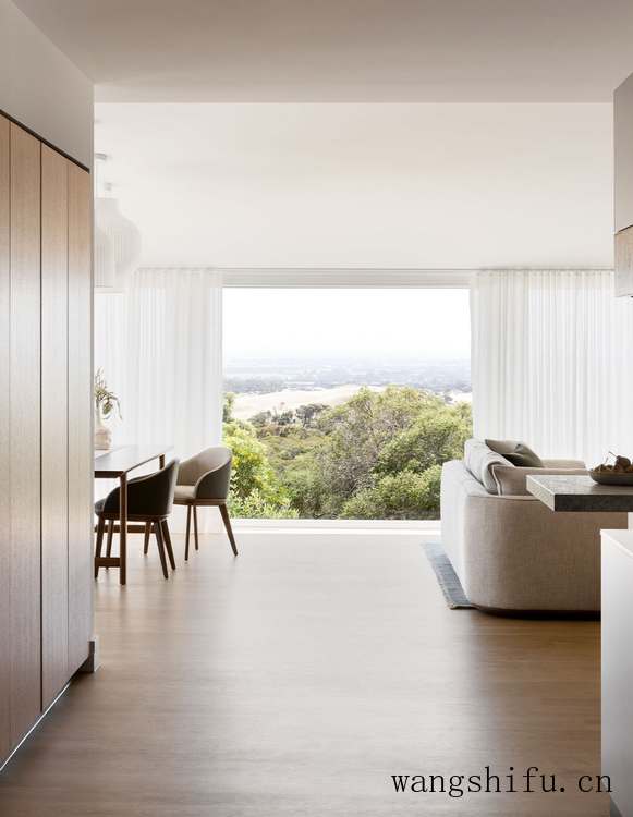 旧房翻新后，使房屋更大，功能更强大（旧房改造翻新带来的好处）