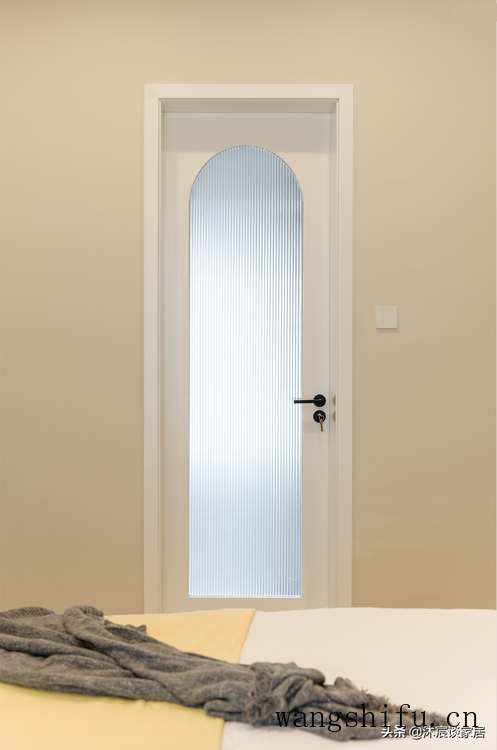 高箱床(高箱床和低箱床哪个好) 高箱床(高箱床和低箱床哪个好)