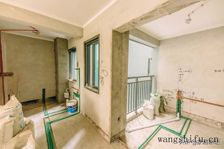 家装水电改造，3种计费方式都了解清楚，就知道哪种方式更划算了（装修时水电改造怎么算费用）