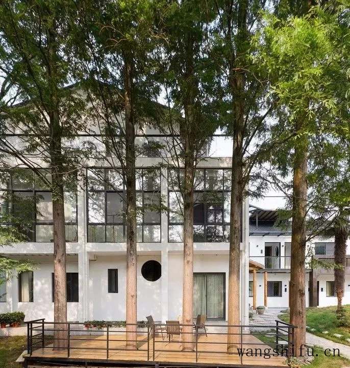 什么时候涂刷乳胶漆最好?乳胶漆刷几遍最好?