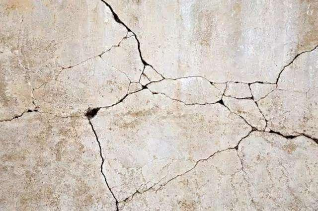 西安装修墙体裂缝怎么办?学会这五种常见墙体裂缝修补方法,再裂也不怕 image.png