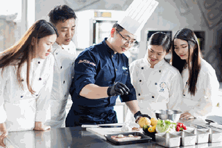 王森咖啡西点西餐学校机构标识